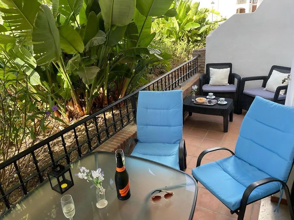 Beach Apartment In La Duquesa Marina Castillo de Sabinillas