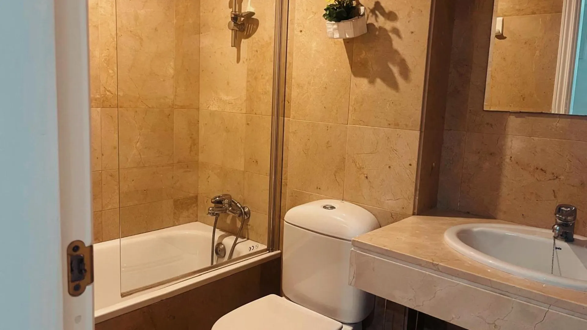 Beach Apartment In La Duquesa Marina Castillo de Sabinillas Spain