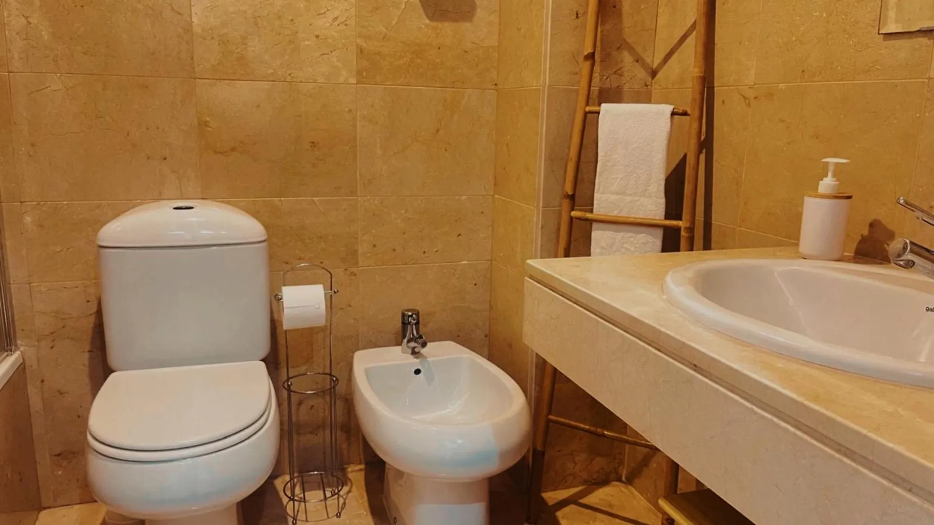 Beach Apartment In La Duquesa Marina Castillo de Sabinillas 0*,